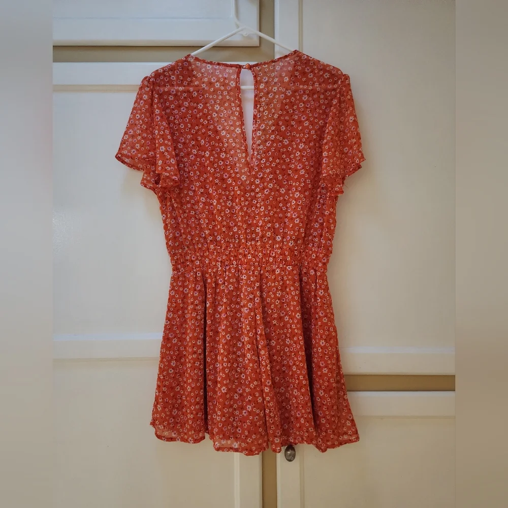Row A Women's Floral V-Neck Romper - Picture 6 of 15